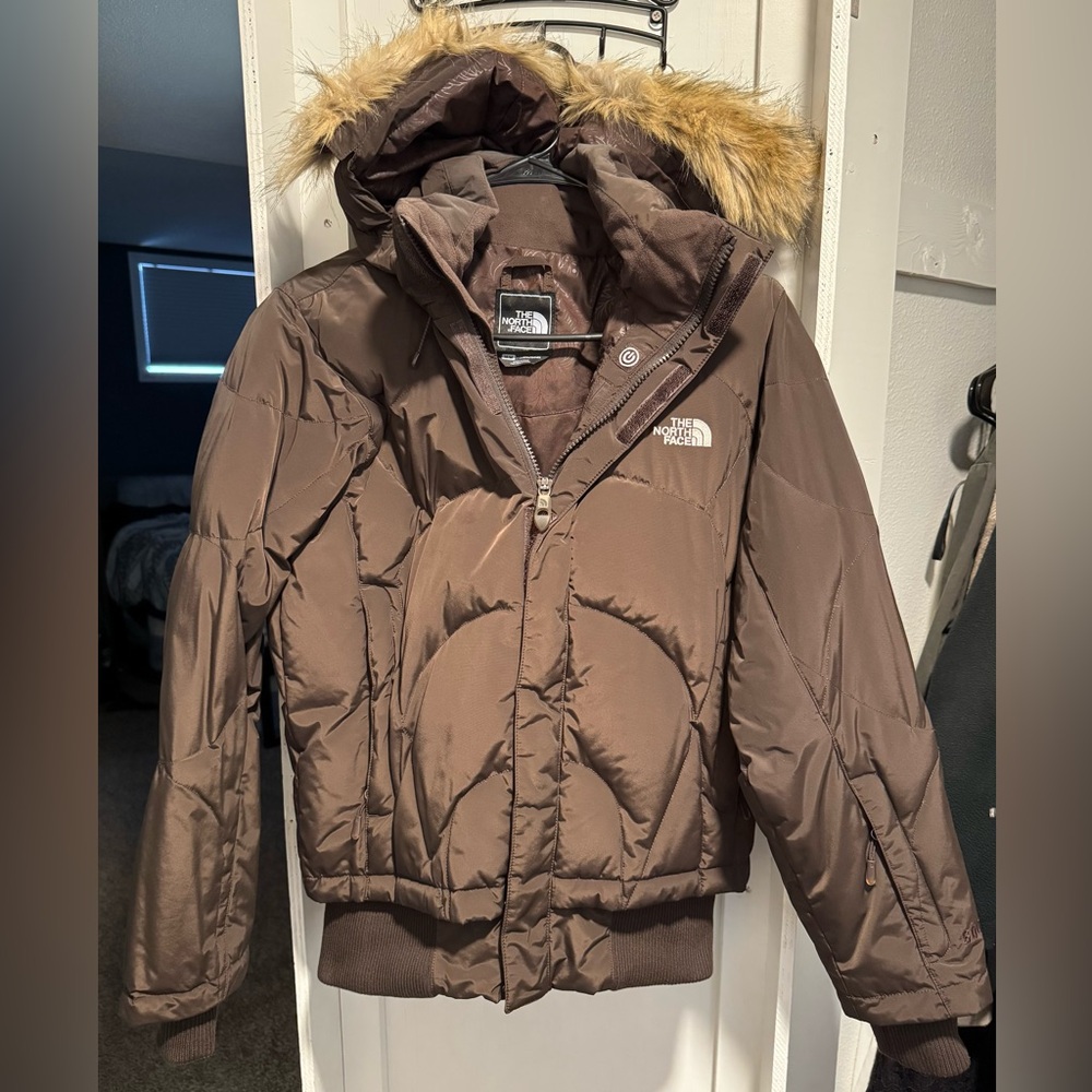 The North Face coat. 600 rating. Like new without tags. Never worn.